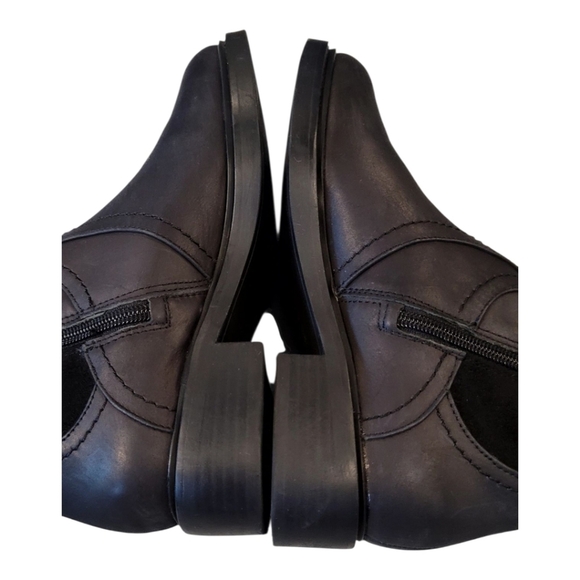 LUCKY BRAND BLACK LEATHER AND SUEDE TALL FLAT BOOTS, SIZE 5 LIKE NEW - Picture 6 of 9